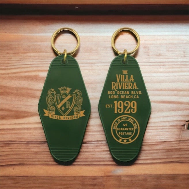 Villa Riviera Vintage Style Hotel Keychain. Emerald Green with Gold Text.